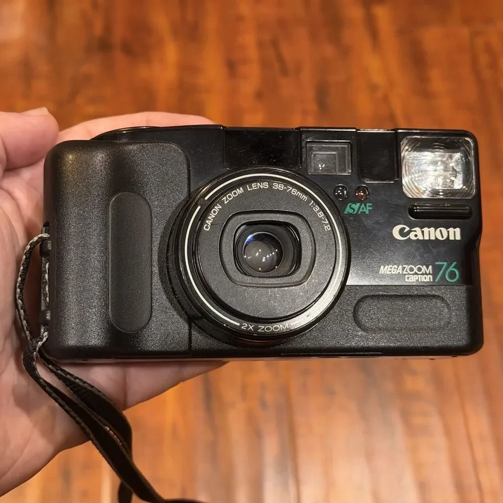 Canon Sure Shot Mega Zoom 76 Caption Point & Shoot 35mm Film Camera